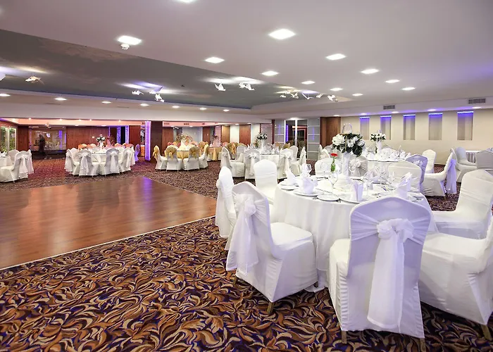 سورملي ادانا فندق 5*